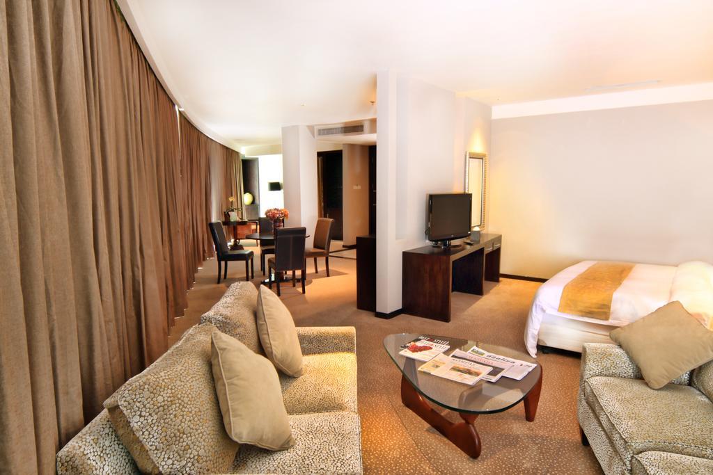 Hôtel Grand Delta à Medan Extérieur photo