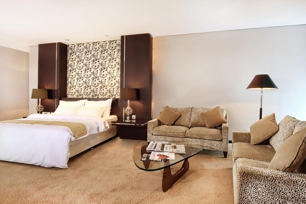 Hôtel Grand Delta à Medan Extérieur photo