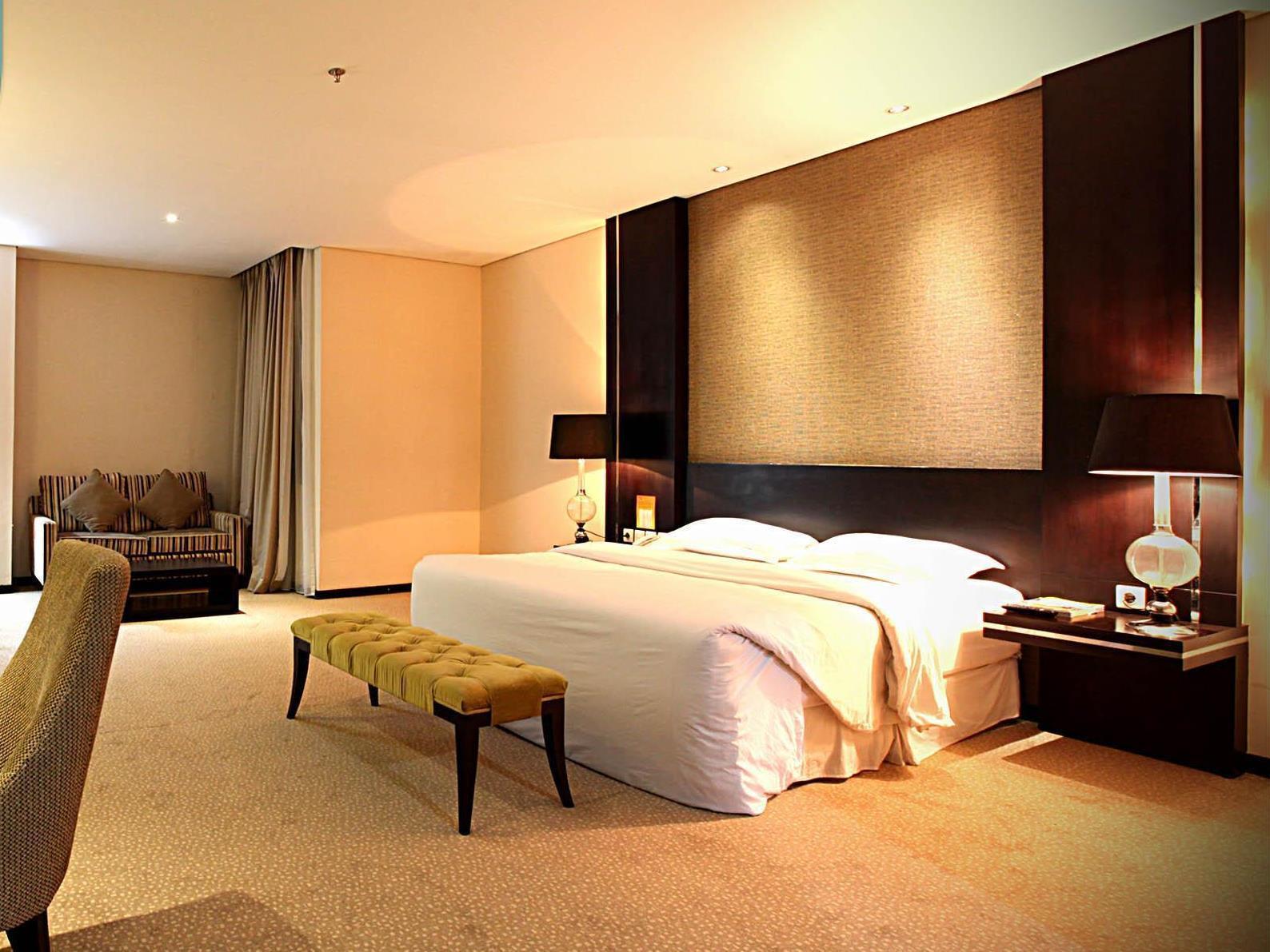 Hôtel Grand Delta à Medan Extérieur photo
